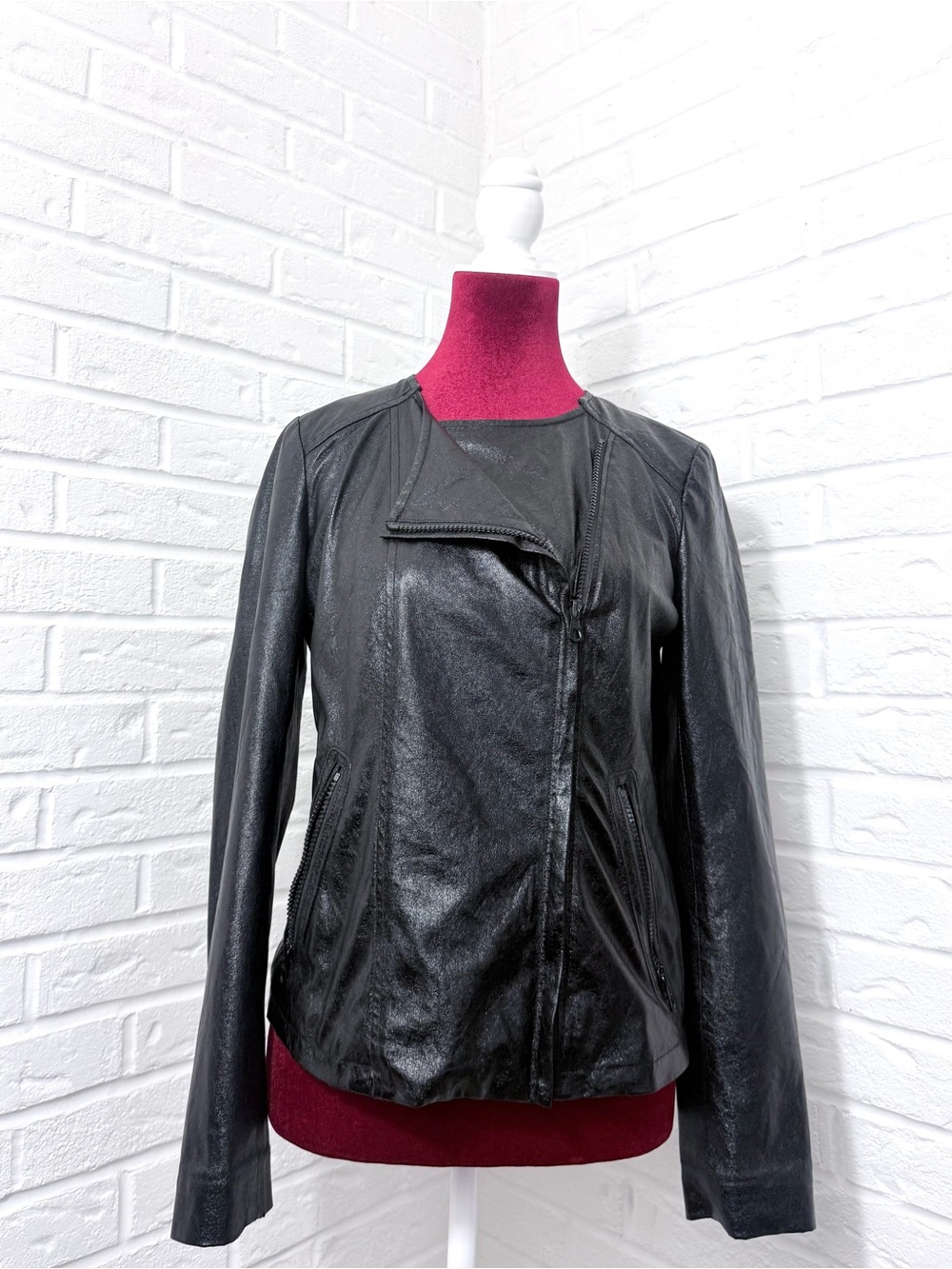 Gap Womens XS Black Faux Leather Biker Moto Jacket Zip Up Classic Moto Style